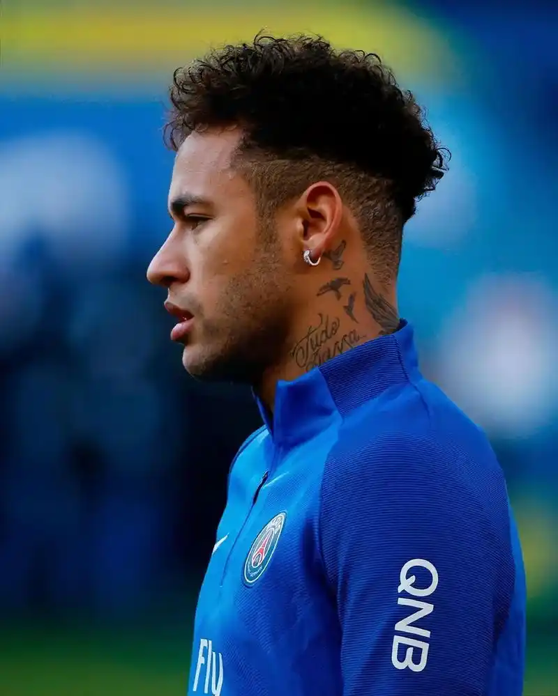 提供了更多 提供了更多