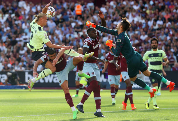 后卫球员韦 后卫球员韦